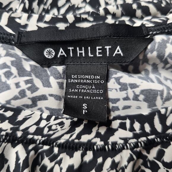 Athleta Ultimate Train Black White Print Long Sleeve Crew Neck Top Size Small - Picture 5 of 10